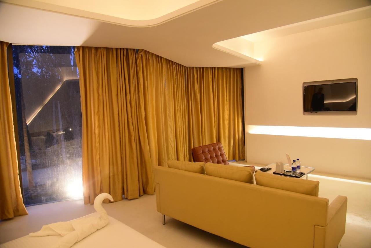 Ramaya Hotel Rohtak Exterior foto